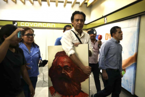 Marx Arriaga deja la SEP pero impugna su salida